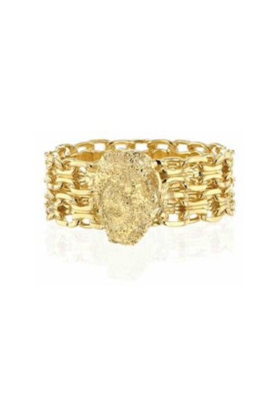 Woods,Root ring