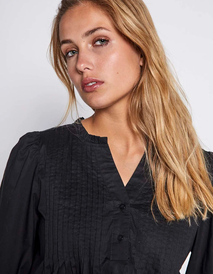 Opal top