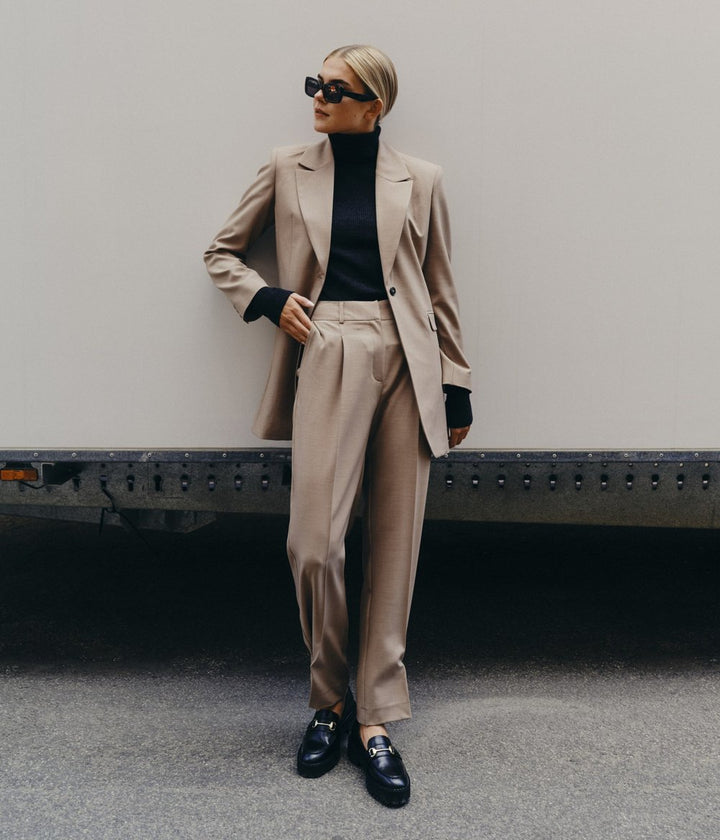 Nat Blazer