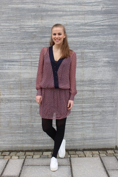-1Baum und Pferdgarten Anzu Dress