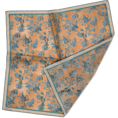Light Dahlia Scarf