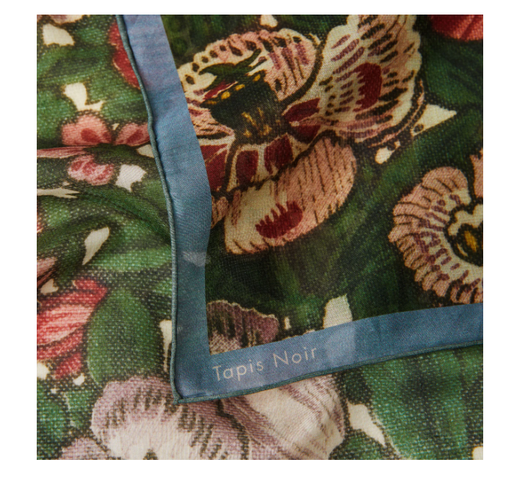 LIGHT GREEN BLOOM SCARF