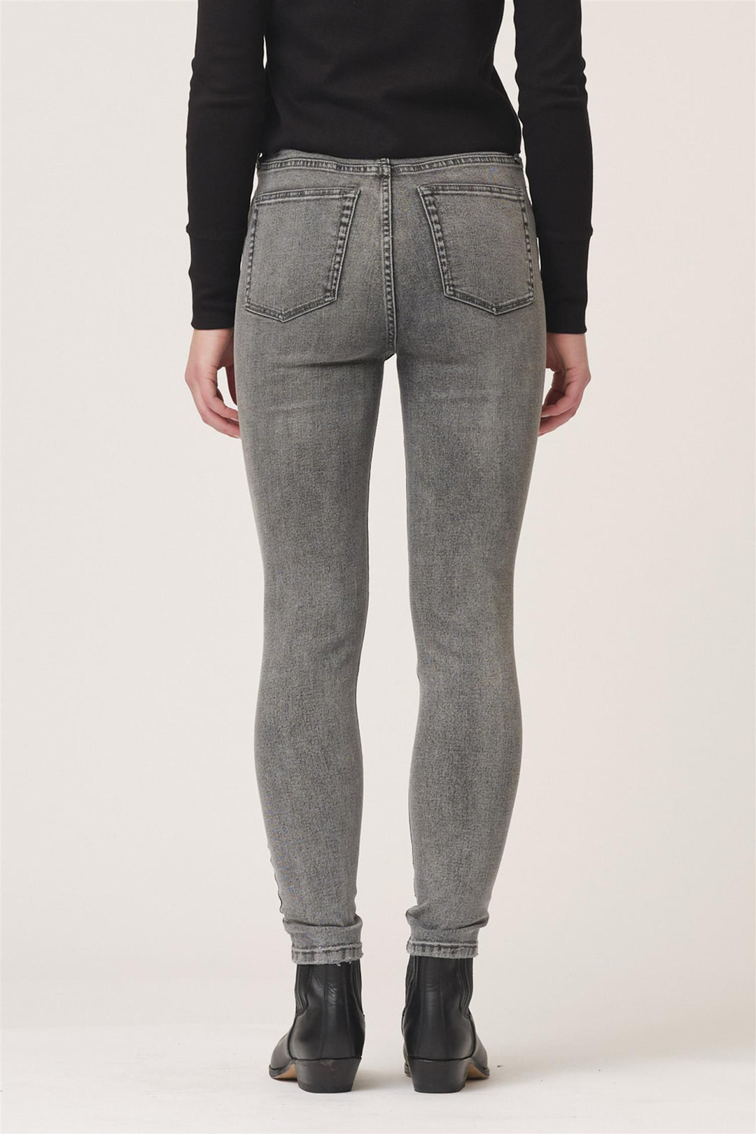 Hepburn HW Mom Jeans