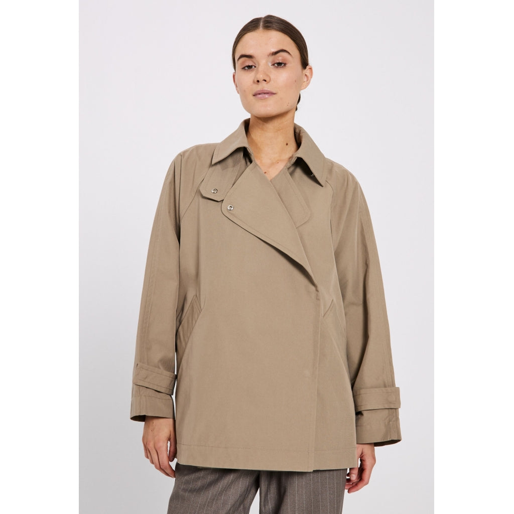 VANA SHORT TRENCH COAT WARM BEIGE