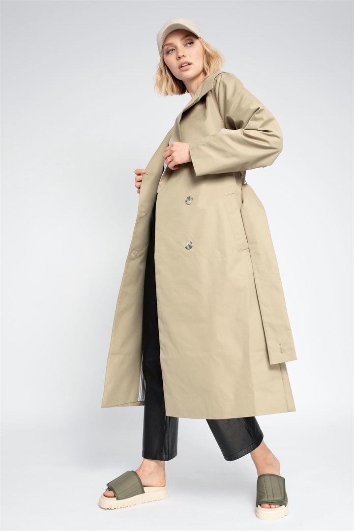 Barcelona trenchcoat