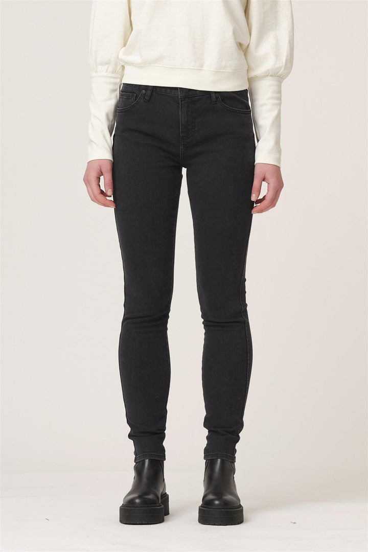 Dylan MW Skinny Worn Black